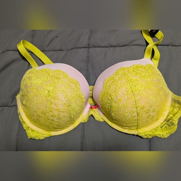 Dream Angels Push up Bra Victoria's secret 38D - Picture 6 of 7